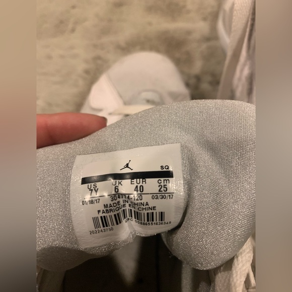 🥰SOLD🥰 Air Jordan 7 Retro 'Pure Money'. Size 7 - Picture 7 of 8